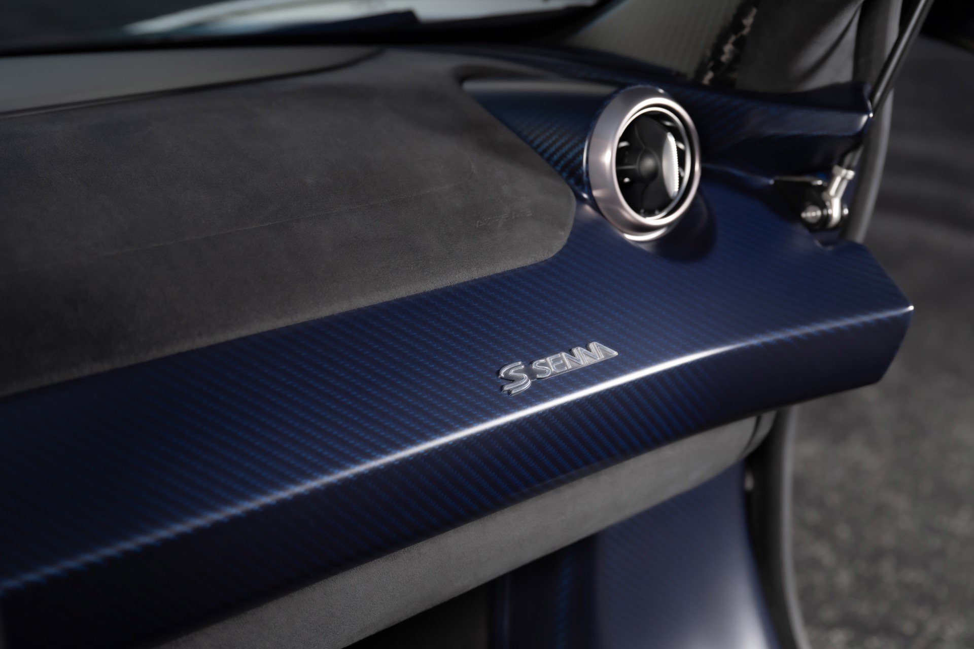 Used 2019 McLaren Senna photo 37