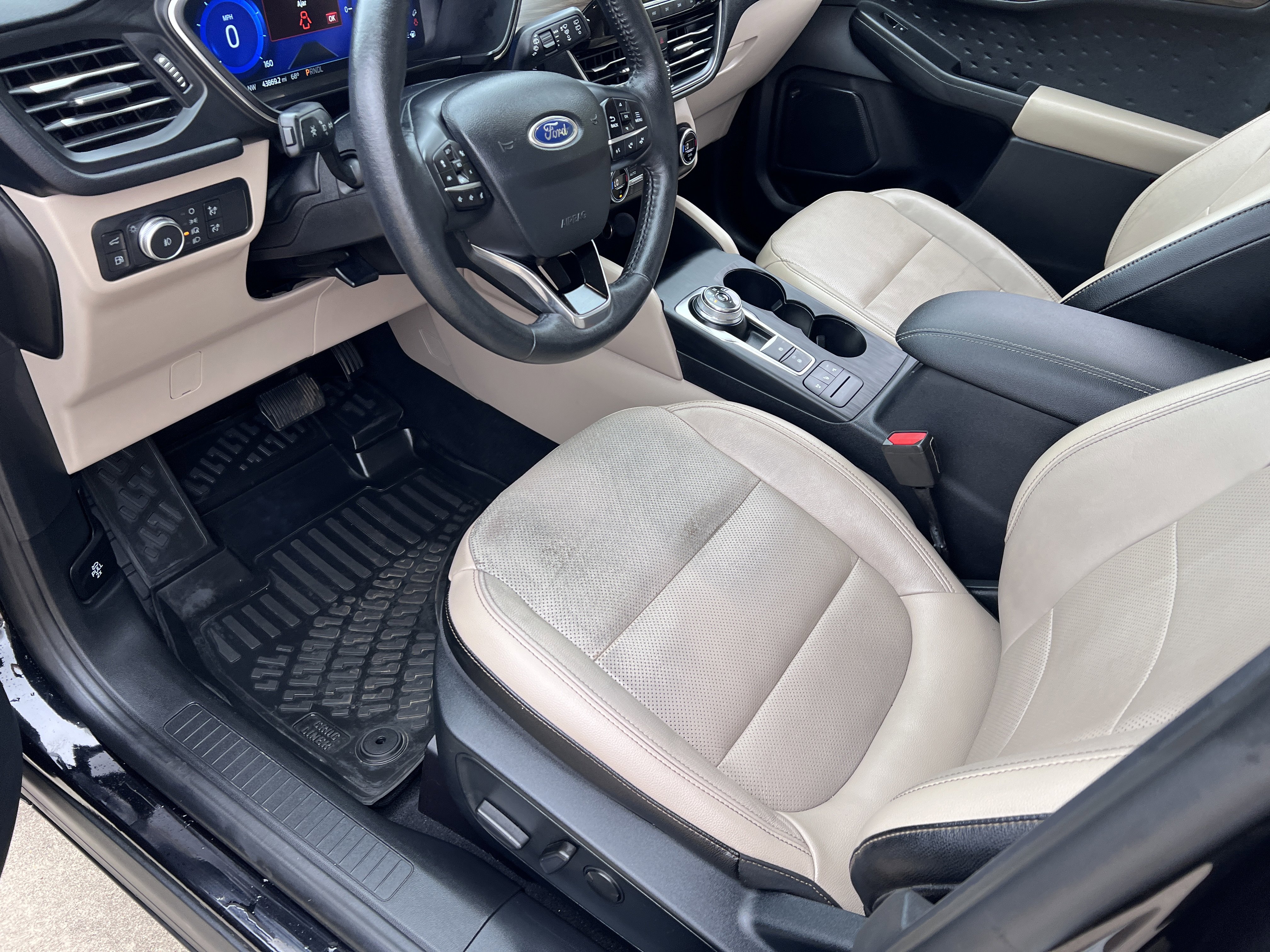 2020 Ford Escape Titanium