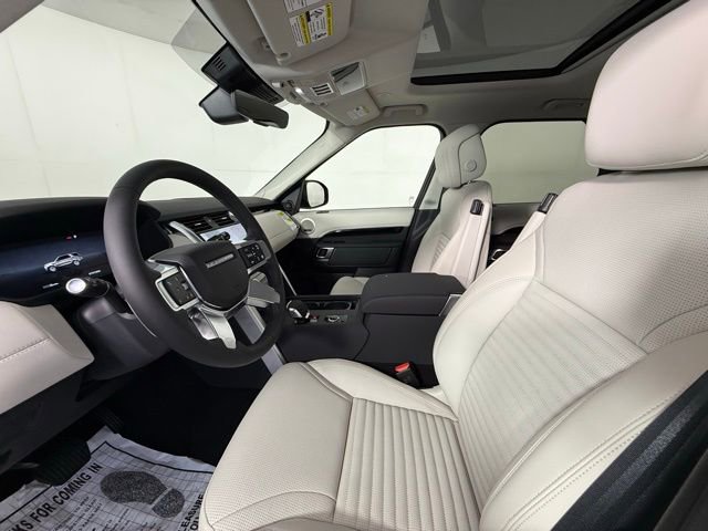 2025 Land Rover Discovery S