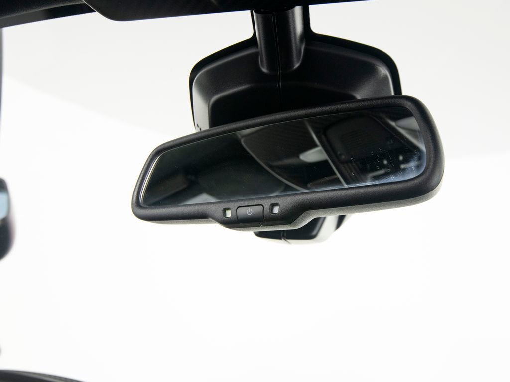 Used 2019 McLaren Senna photo 58