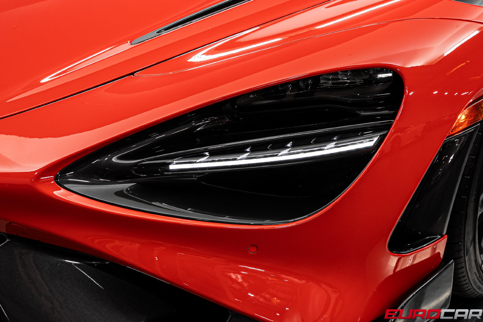 Used 2021 McLaren 765LT photo 14