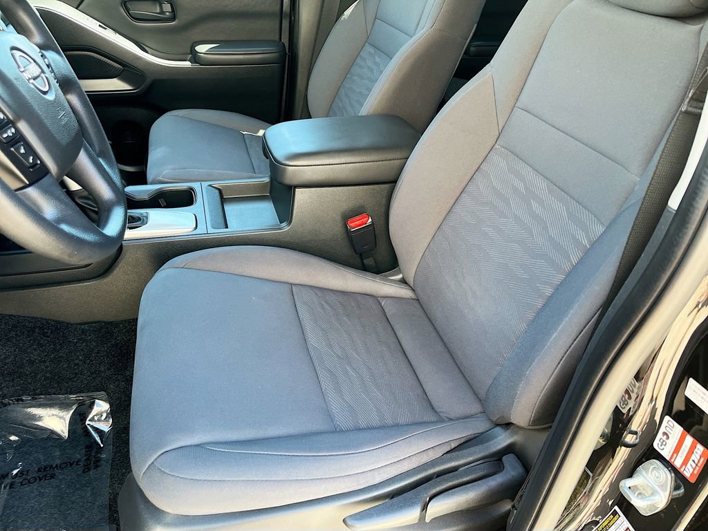 2023 Nissan Frontier S