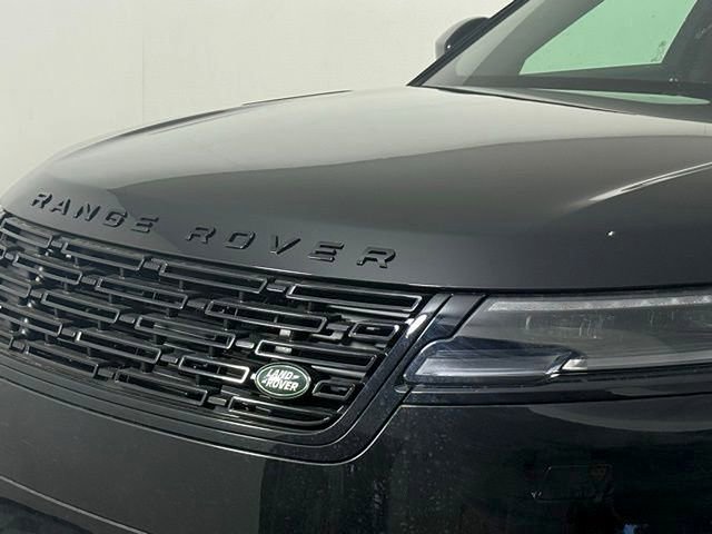 2026 Land Rover Range Rover Velar Dynamic SE