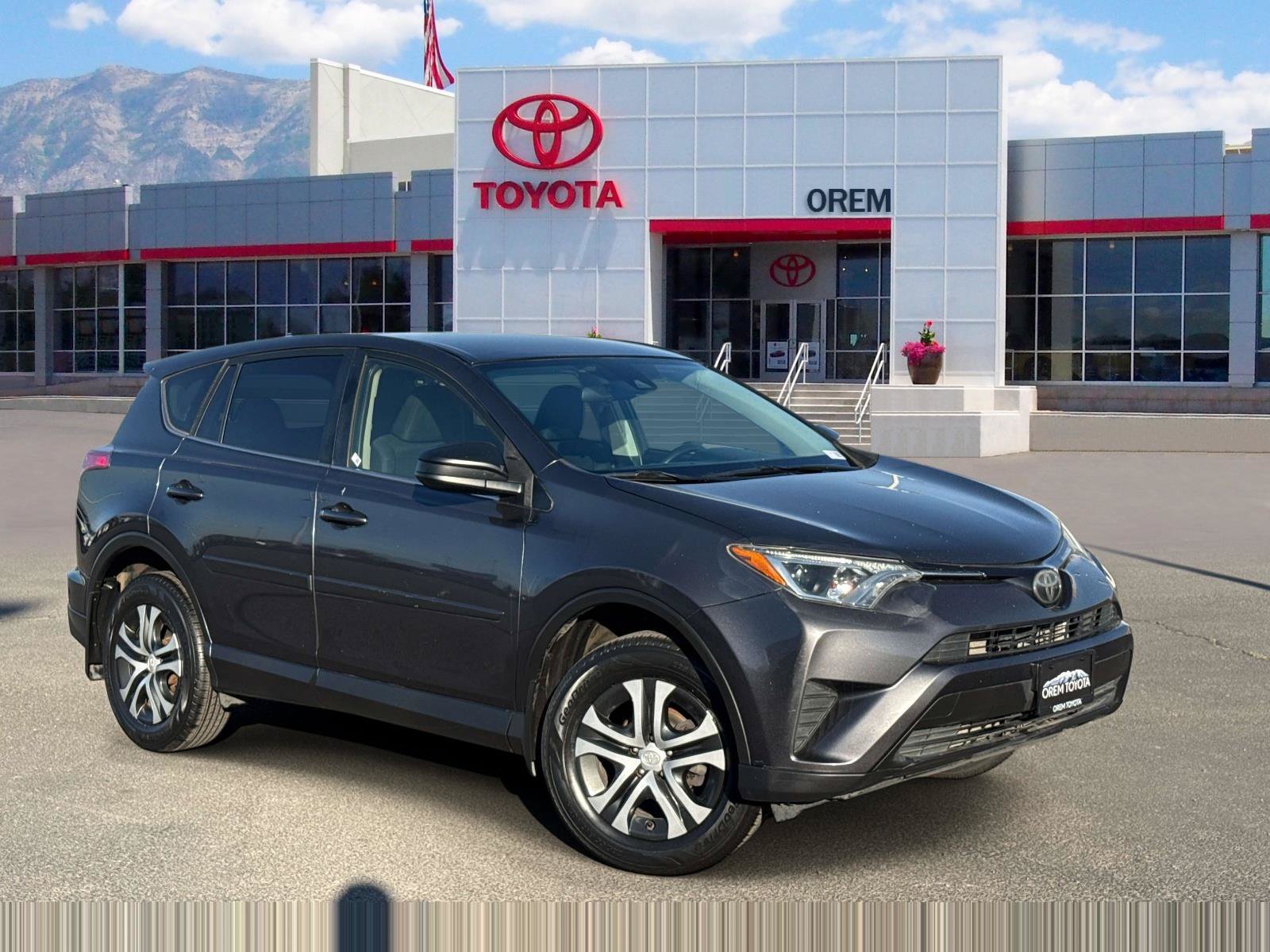 Used 2018 Toyota RAV4 LE w/ Carpet Mat Package