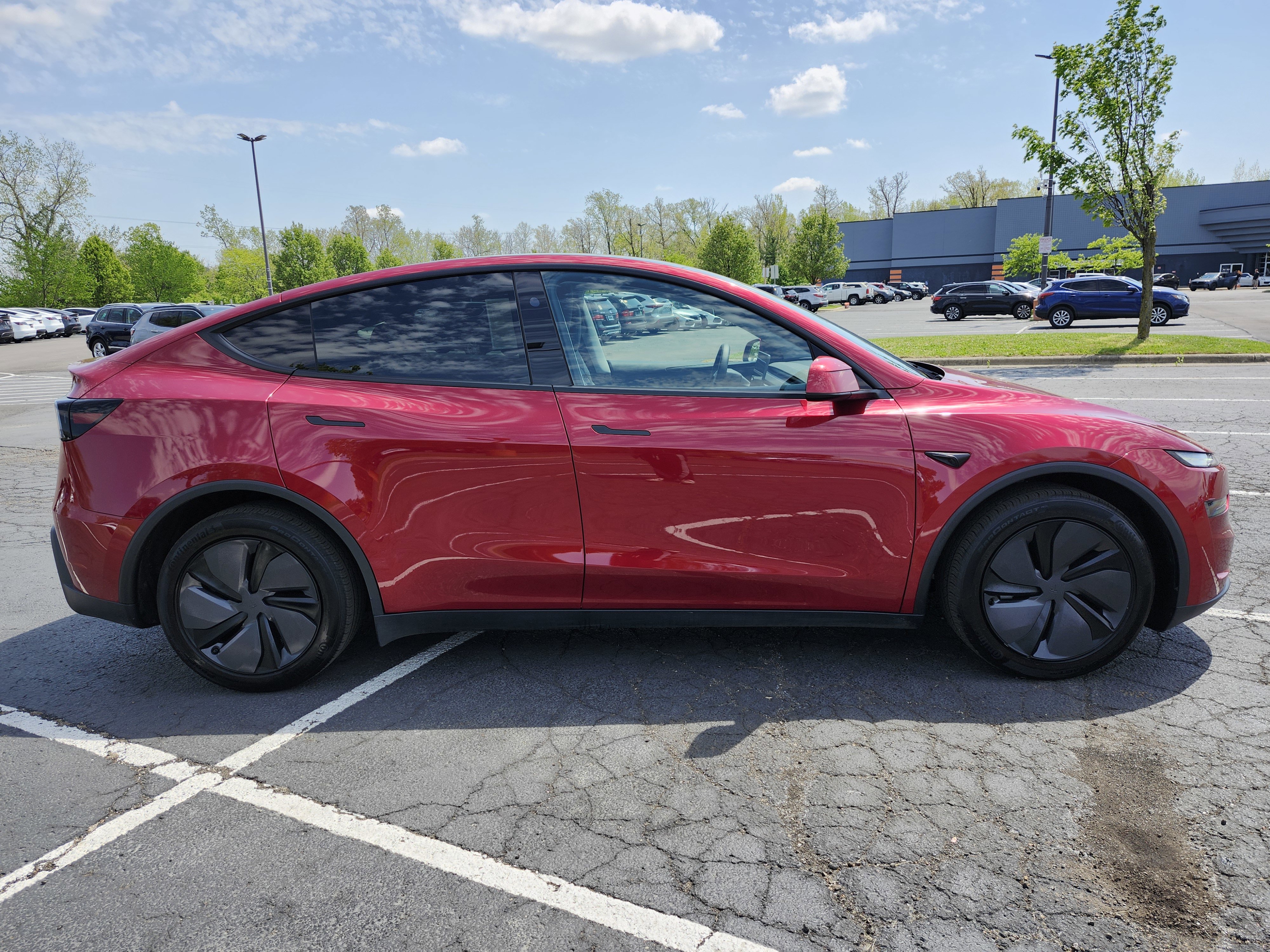2026 Tesla Model Y AWD