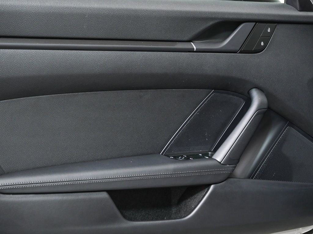 2025 Porsche 911 Carrera