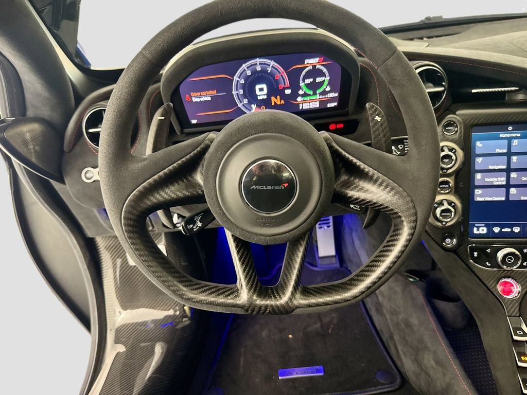 Used 2018 McLaren 720S photo 11