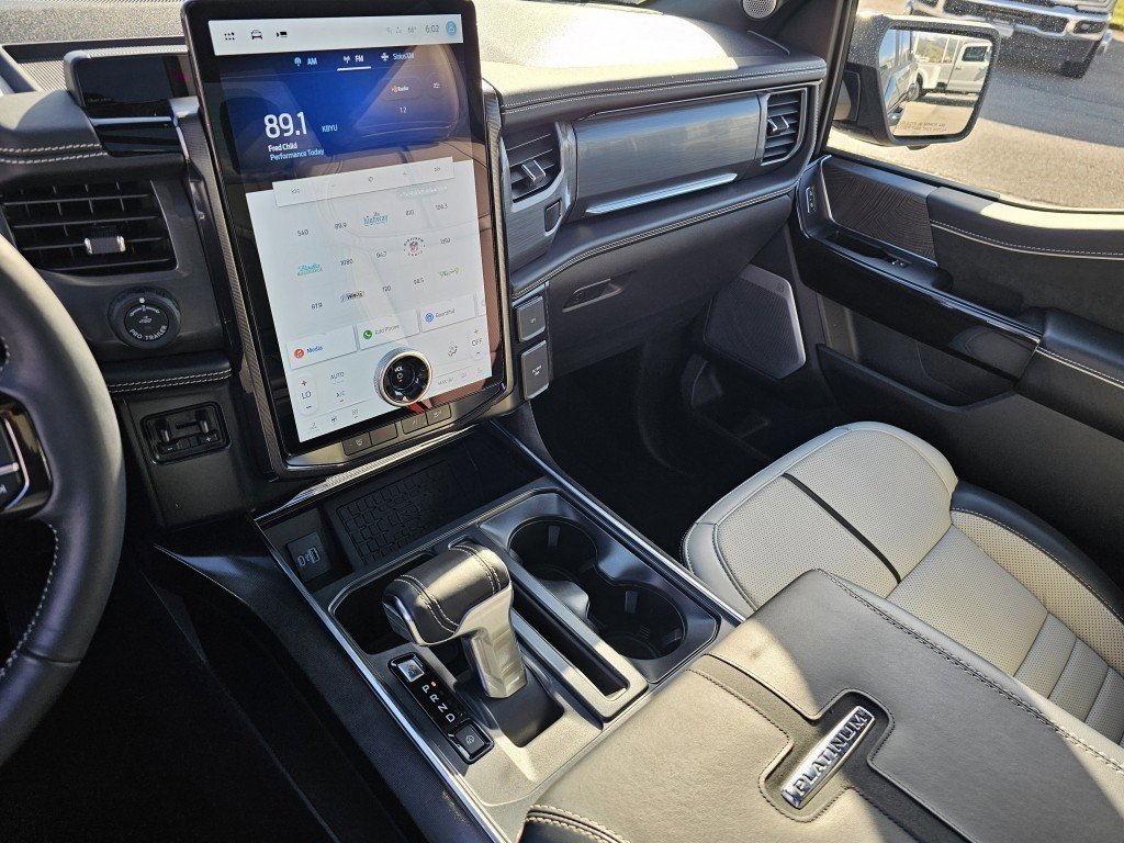 2024 Ford F150 Lightning Platinum