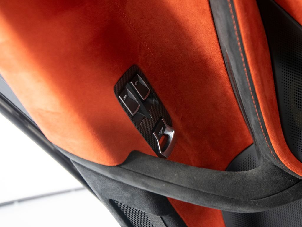 Used 2021 McLaren 765LT photo 12