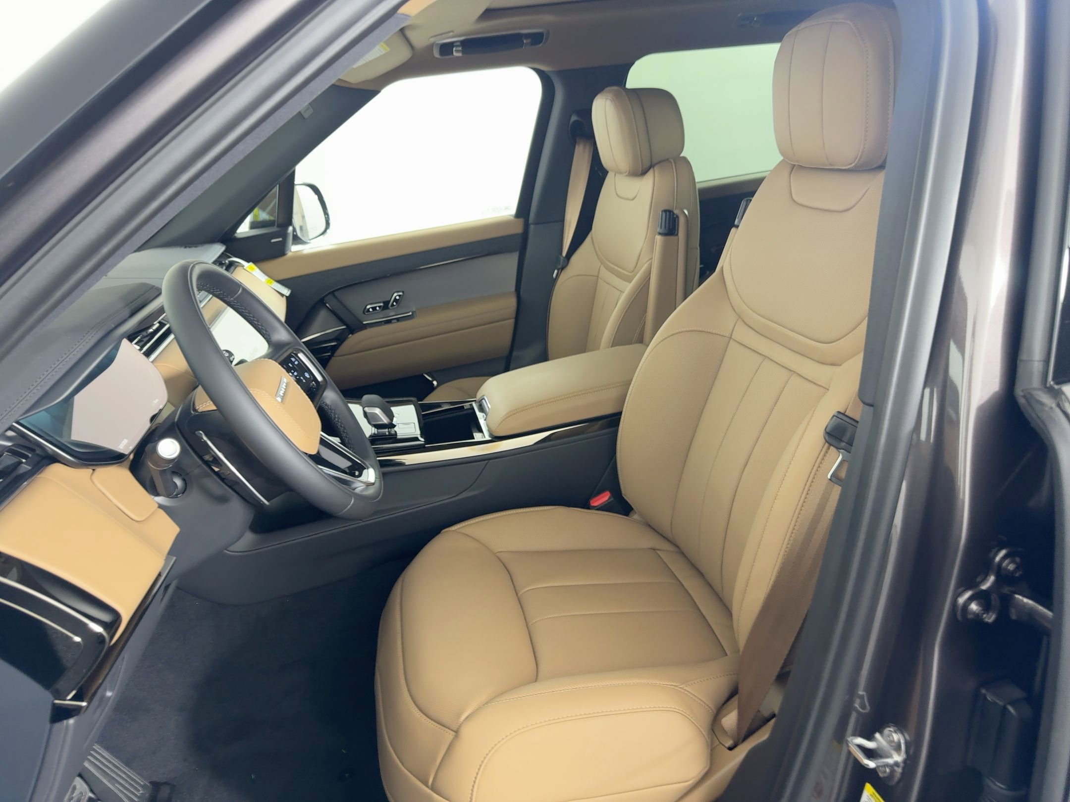 2026 Land Rover Range Rover Sport SE