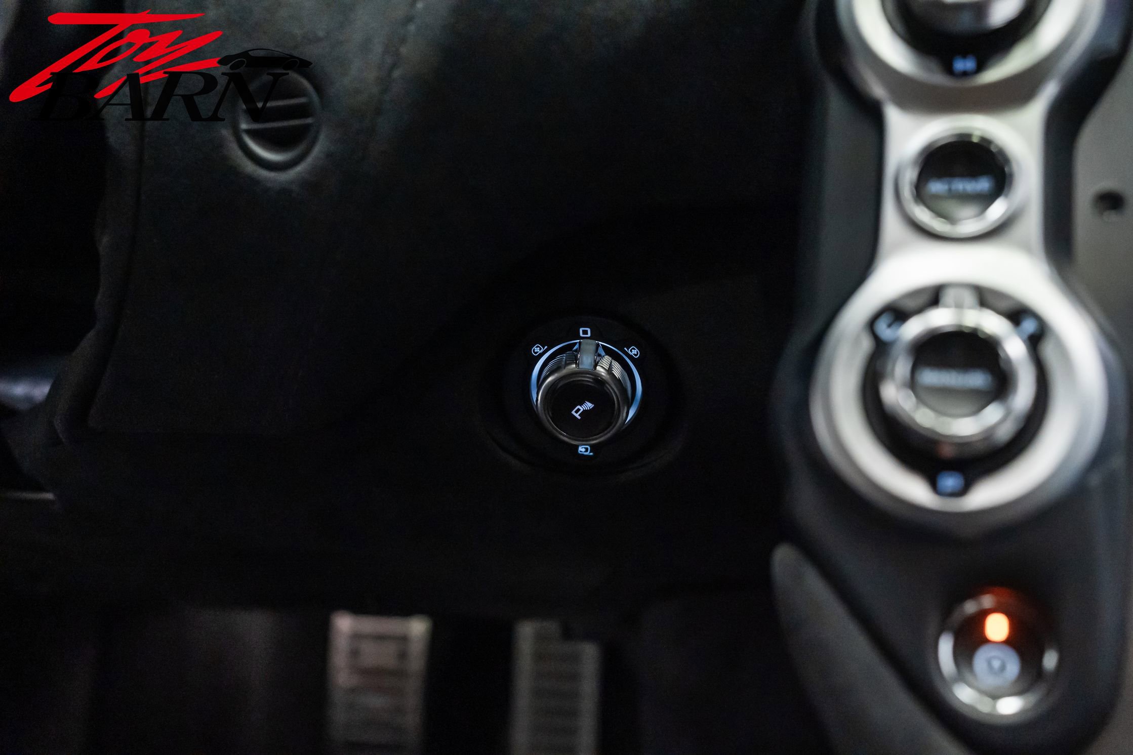 Used 2018 McLaren 720S Performance photo 40