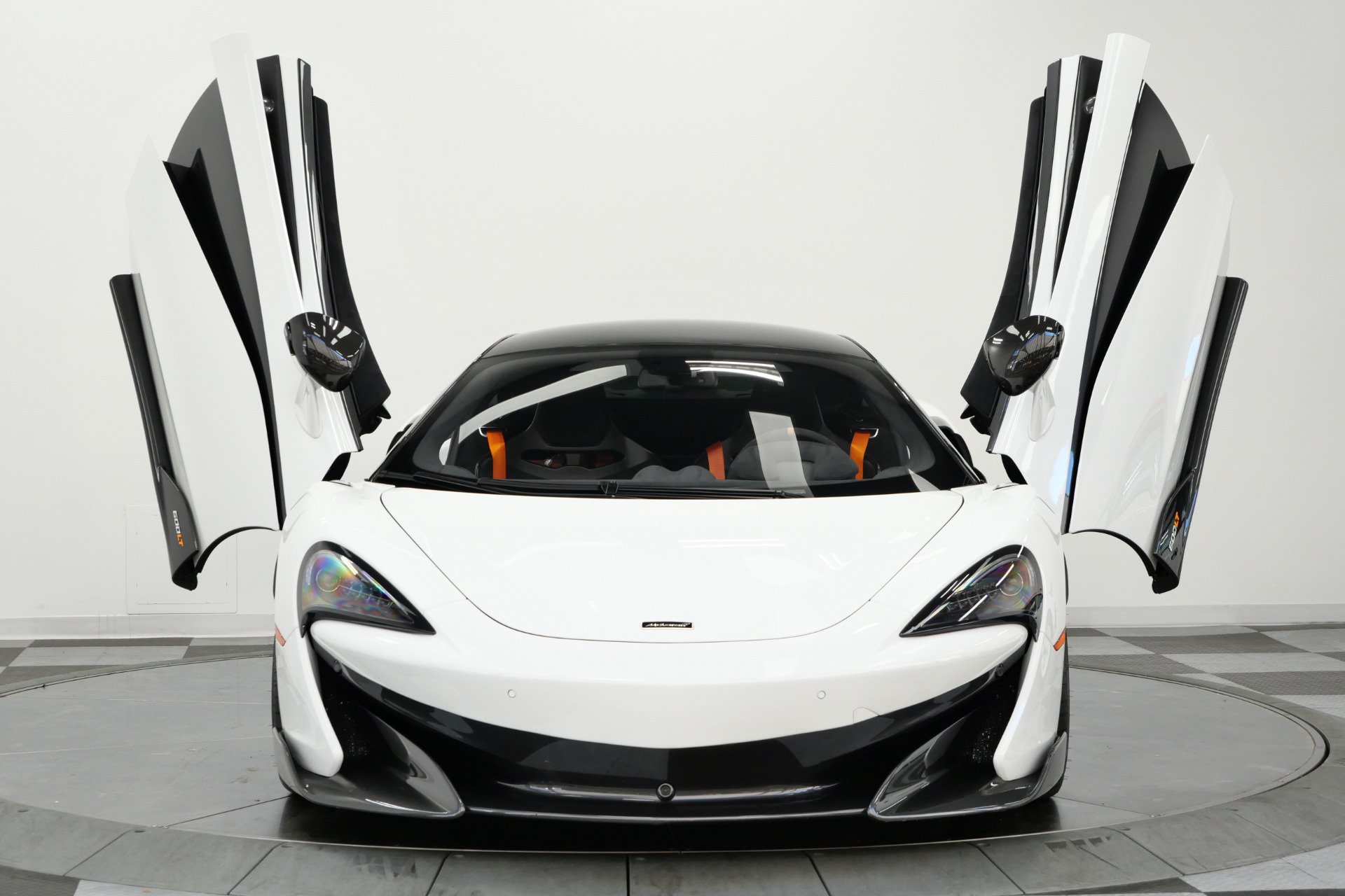 Used 2019 McLaren 600LT photo 43