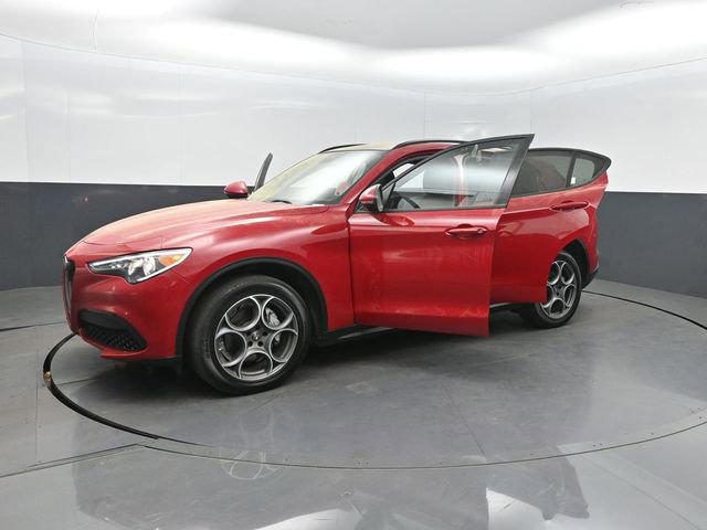 2023 Alfa Romeo Stelvio Sprint