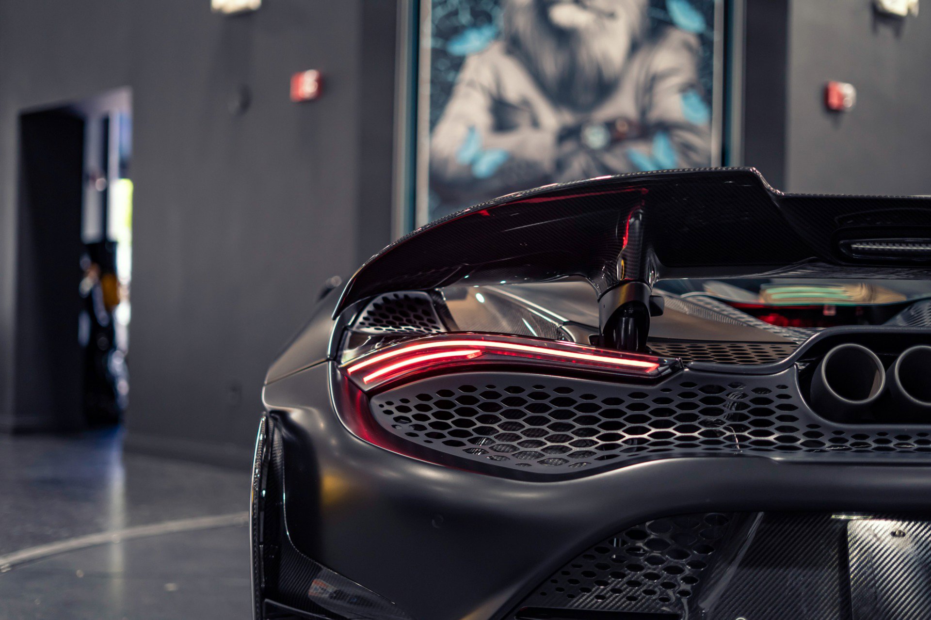 Used 2021 McLaren 765LT photo 34