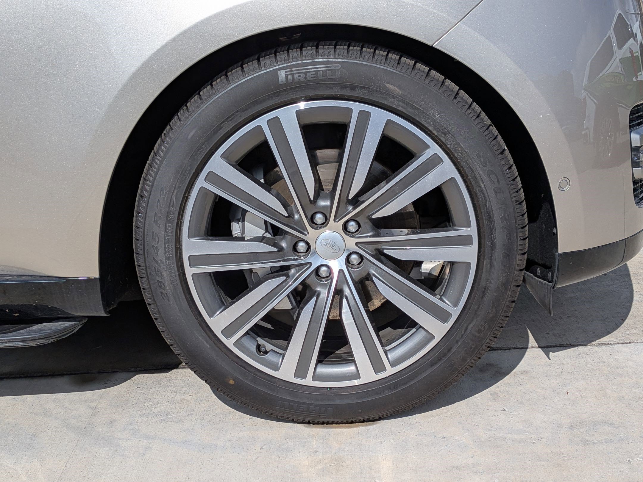 2023 Land Rover Range Rover SE