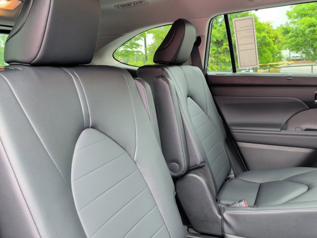 2025 Toyota Highlander XLE