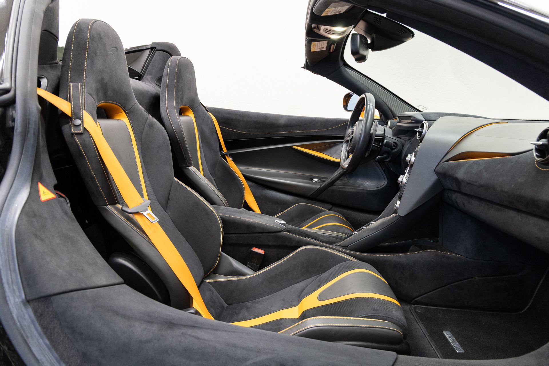 Used 2020 McLaren 720S Performance photo 13