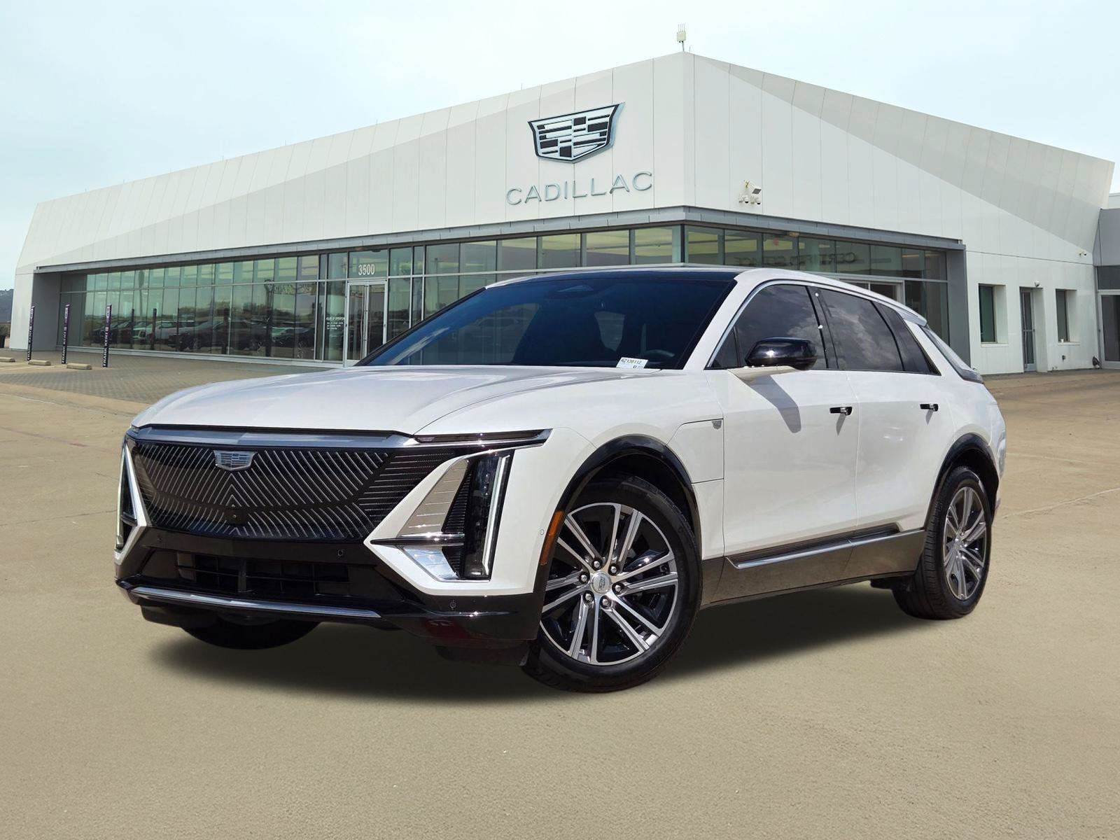 Used 2024 Cadillac Lyriq Luxury