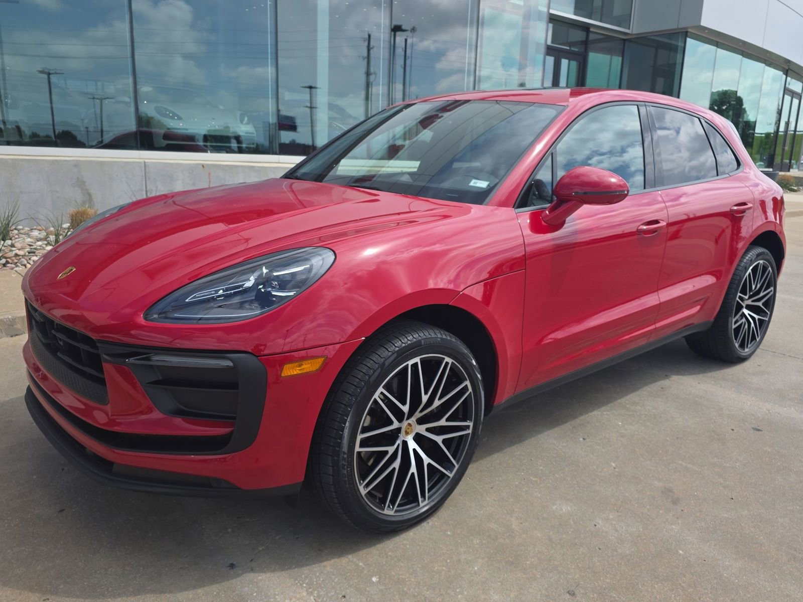 Certified 2022 Porsche Macan