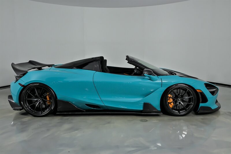 Used 2022 McLaren 720S Performance photo 17