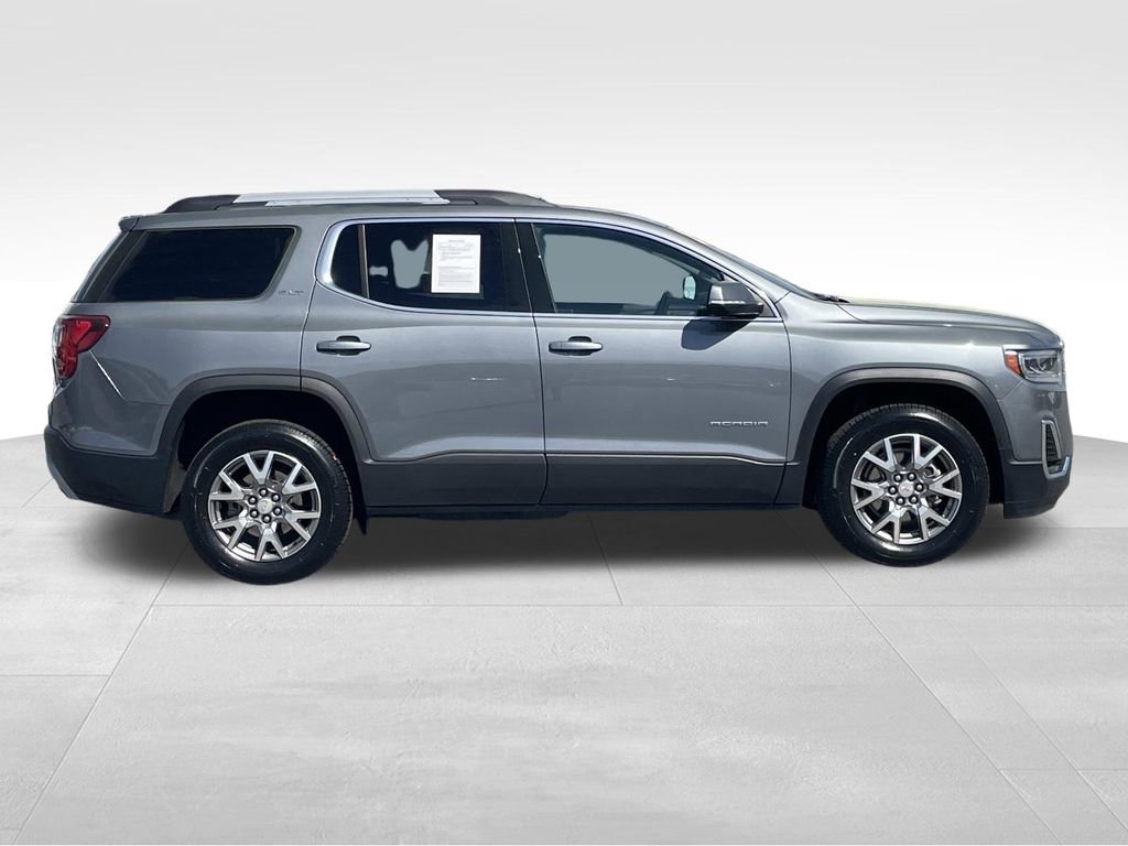 2022 GMC Acadia SLT