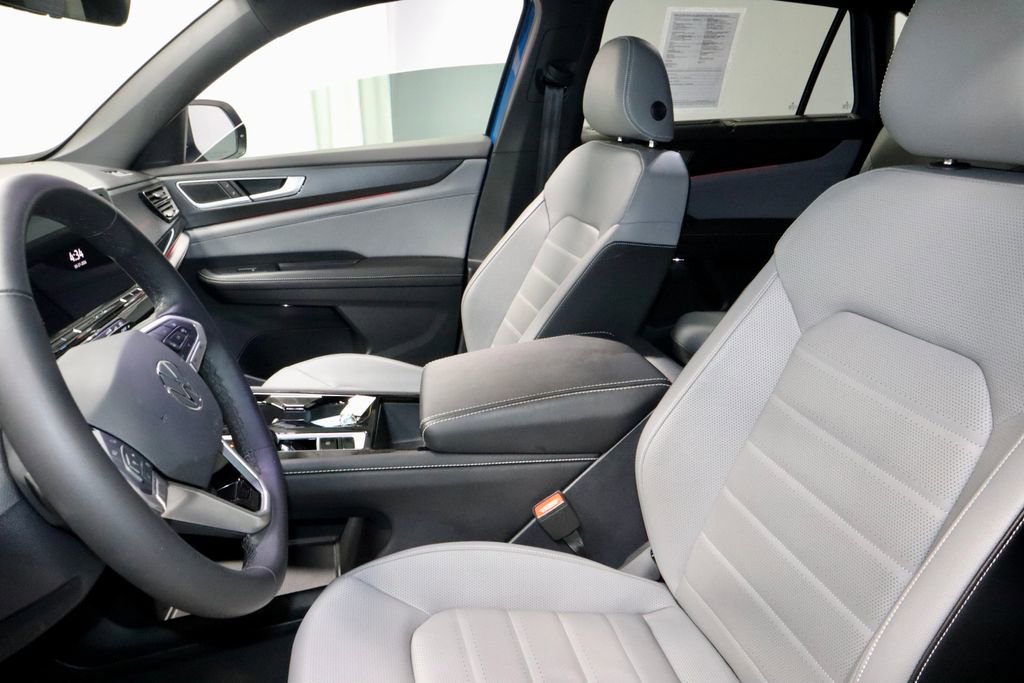 2025 Volkswagen Atlas Cross Sport SEL R-Line