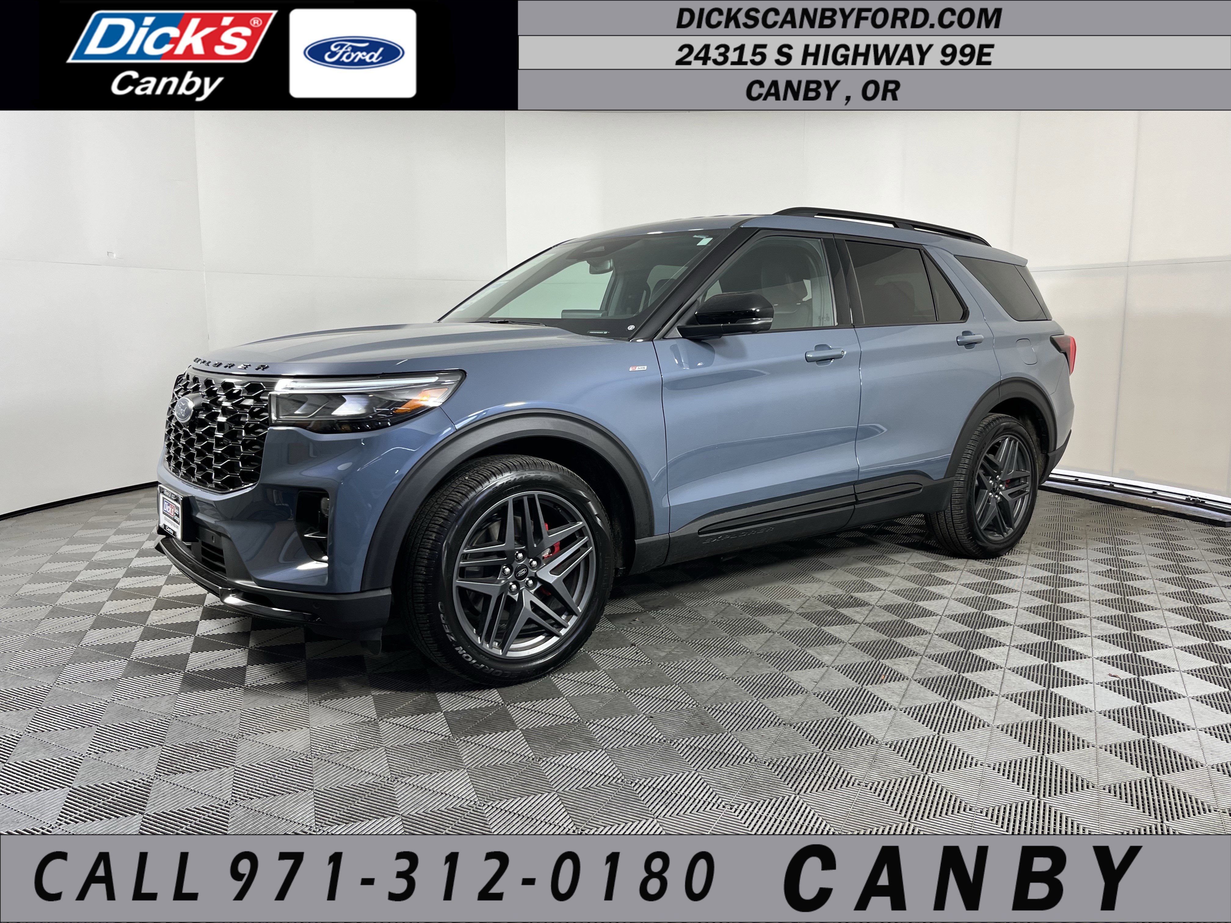 2025 Ford Explorer ST-Line