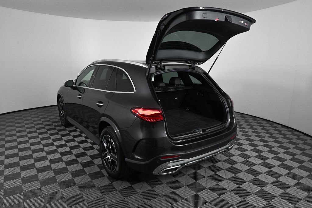 2024 Mercedes-Benz GLC 300