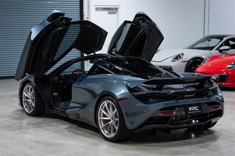 Used 2018 McLaren 720S Performance photo 59