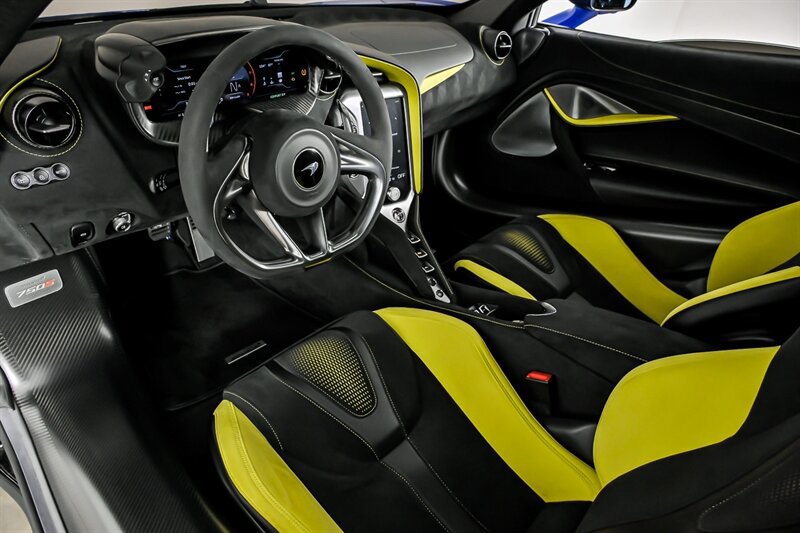 Used 2024 McLaren 750S Spider photo 23