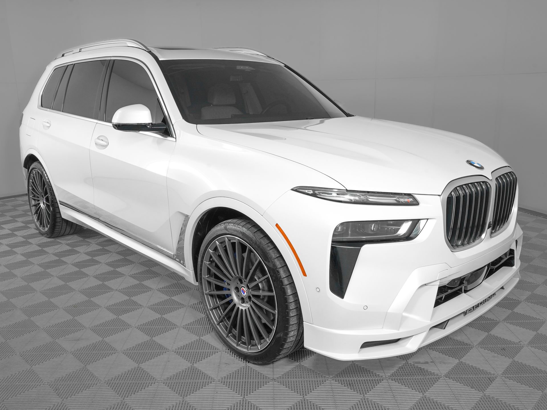 2025 BMW ALPINA XB7