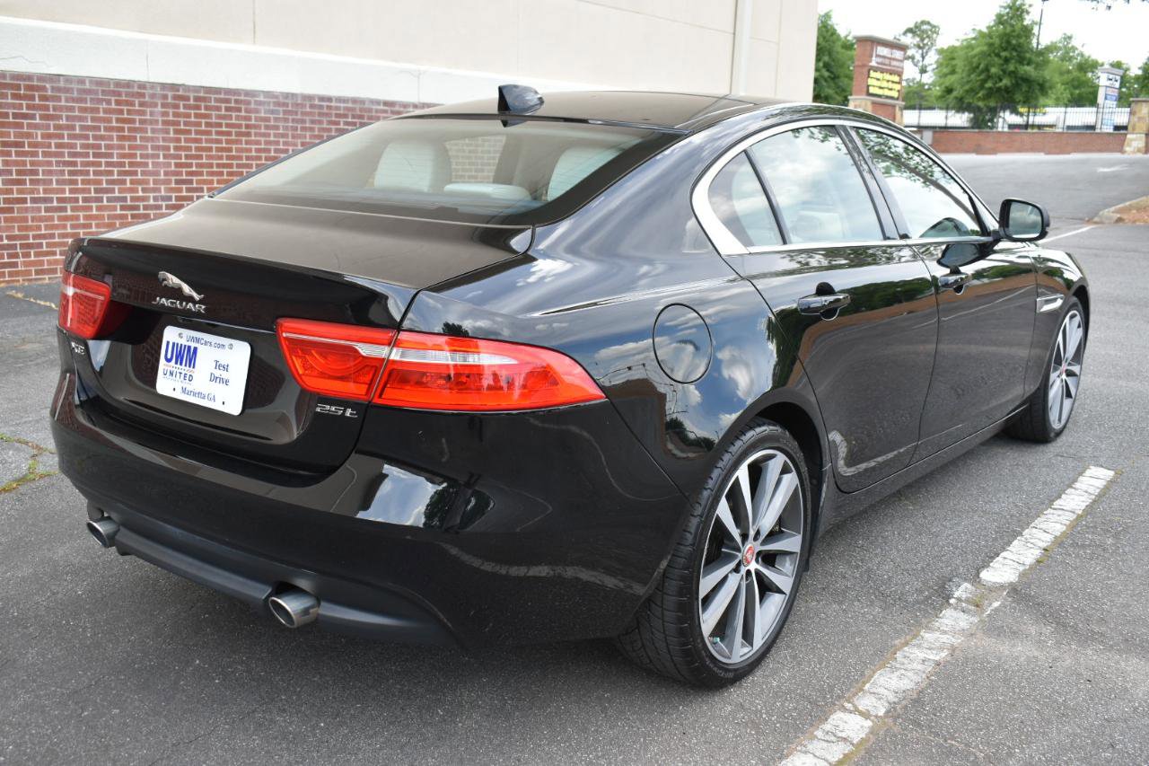 2019 Jaguar XE Prestige