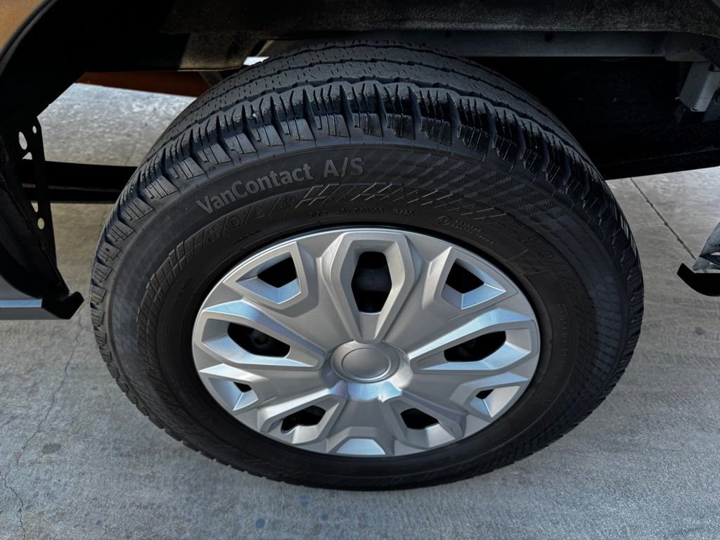 2020 Ford Transit 250 Medium Roof