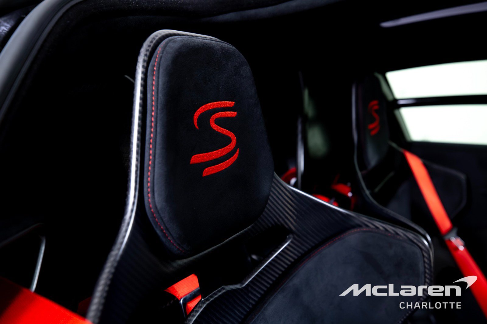 Used 2019 McLaren Senna photo 23