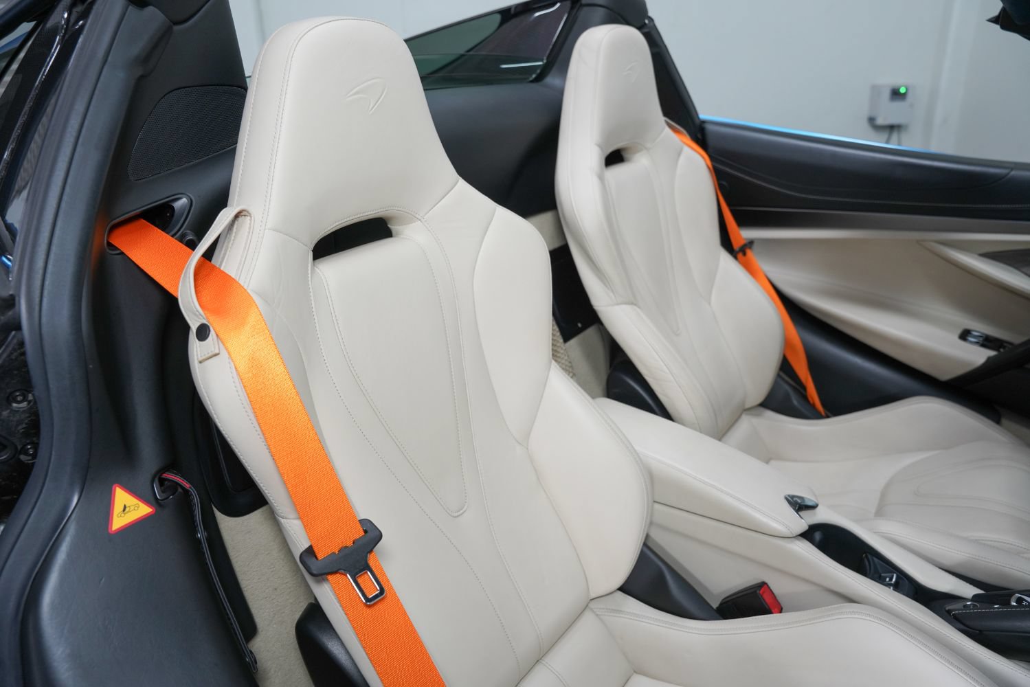 Used 2020 McLaren 720S Luxury photo 31