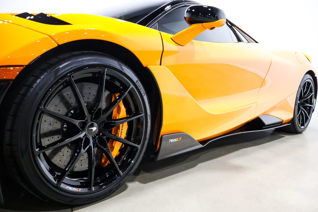 Used 2022 McLaren 765LT photo 38
