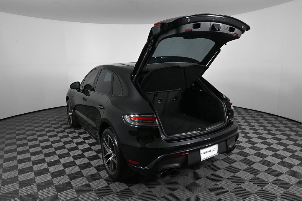 2024 Porsche Macan S