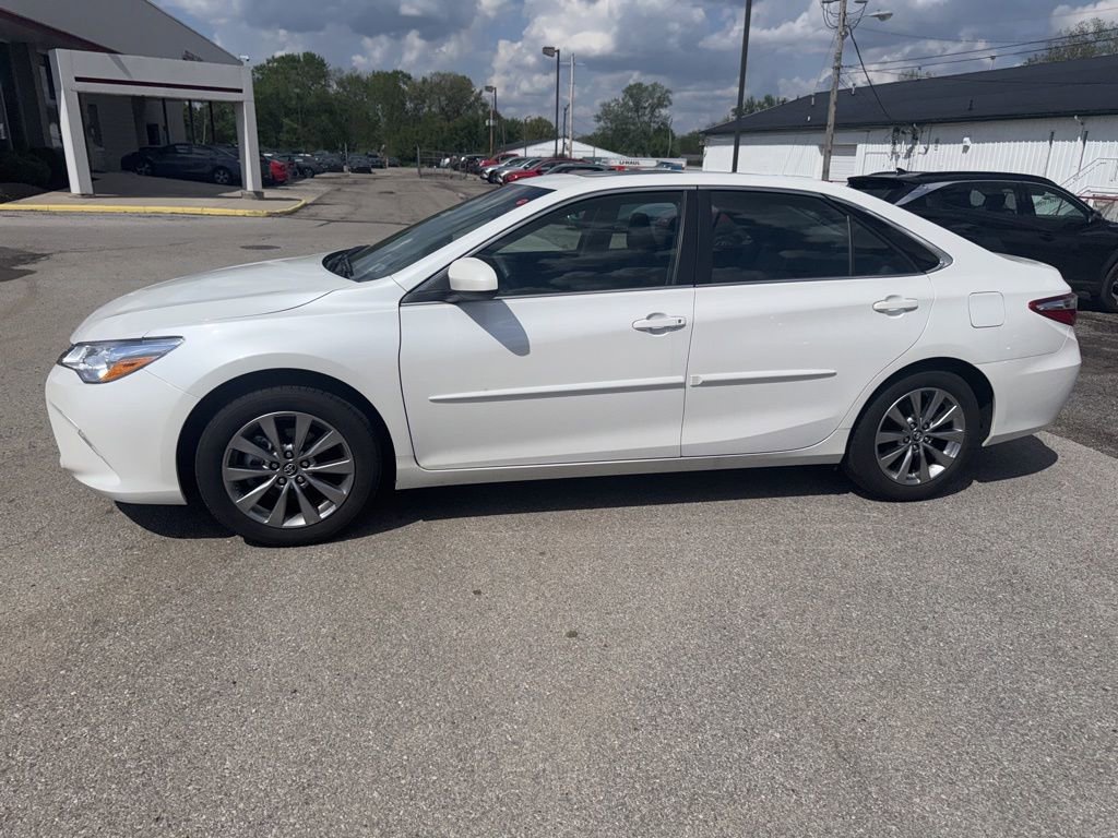 2016 Toyota Camry XLE
