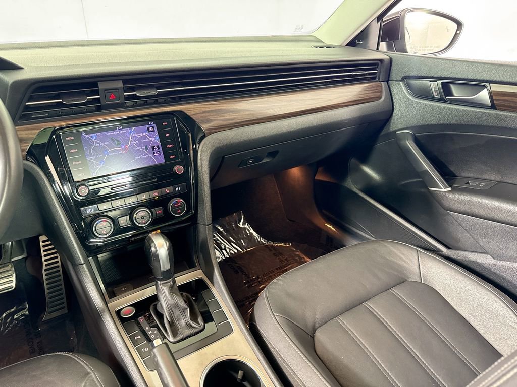 2022 Volkswagen Passat 2.0T