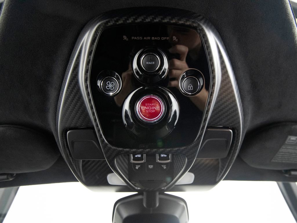 Used 2019 McLaren Senna photo 53