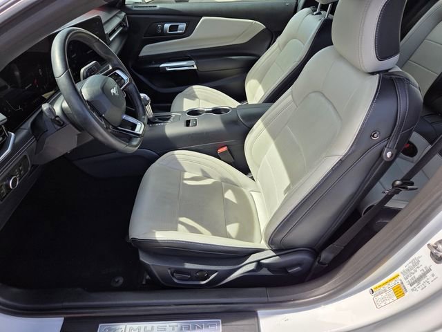 2025 Ford Mustang Premium