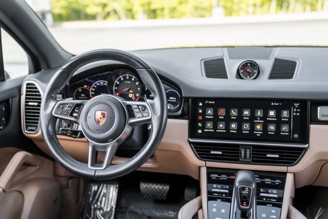 2022 Porsche Cayenne Platinum Edition