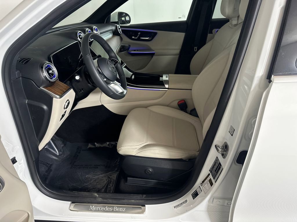 2026 Mercedes-Benz GLC 300 4MATIC