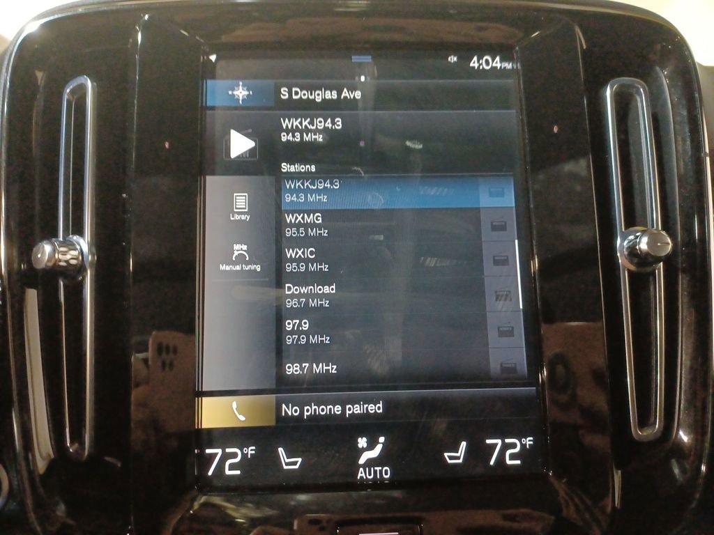 2022 Volvo Xc40 T5 R-Design