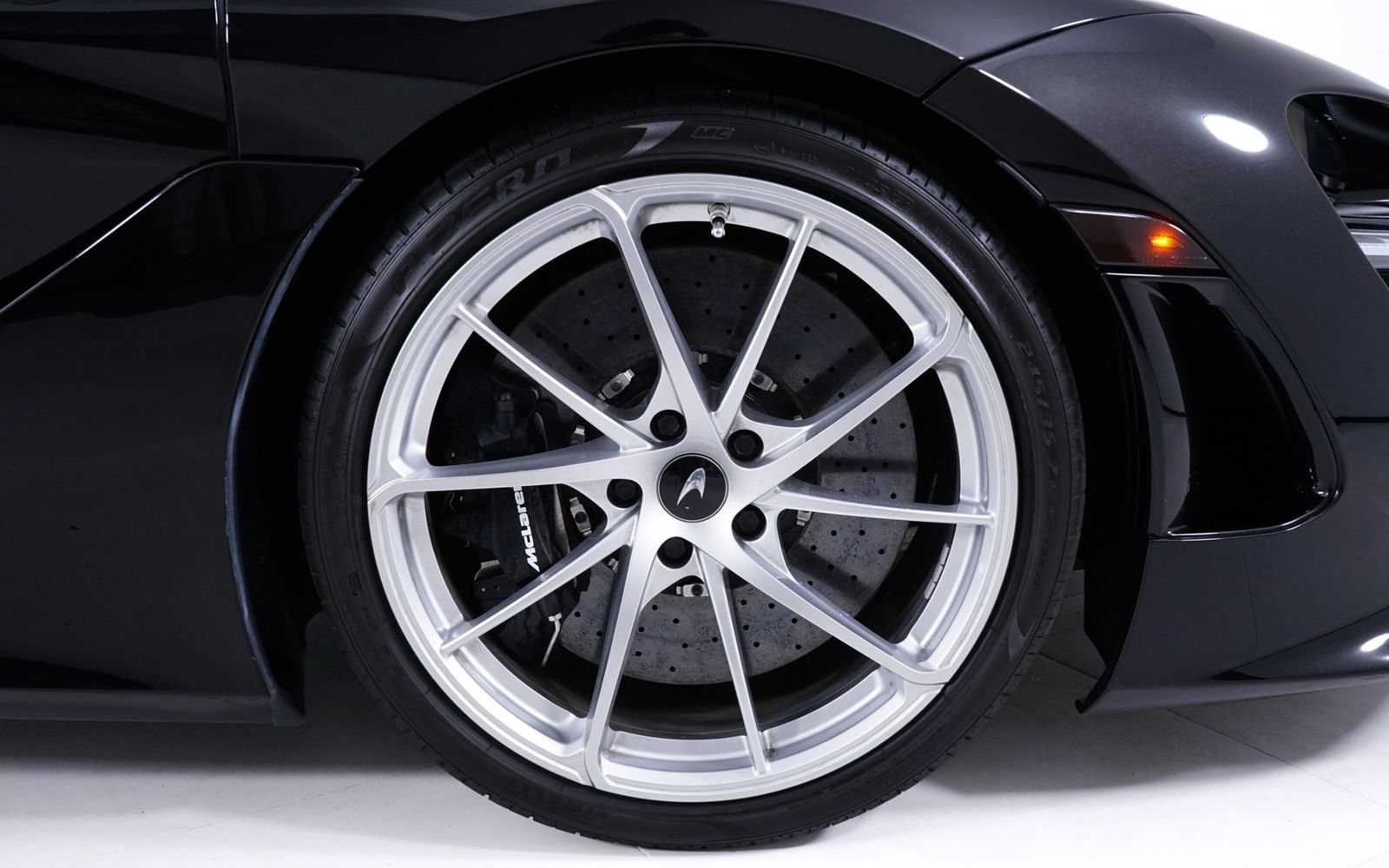 Used 2026 McLaren 750S Spider photo 16