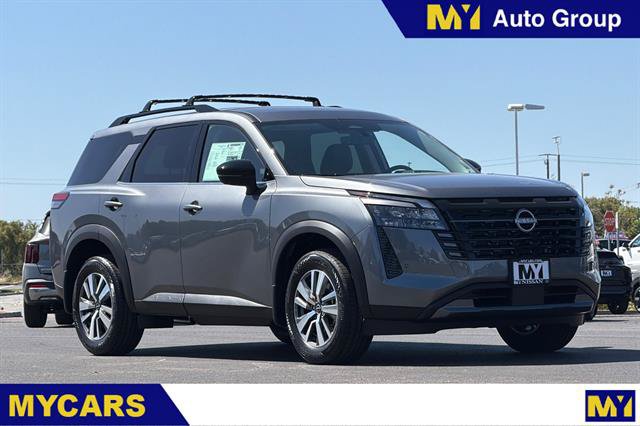 New 2026 Nissan Pathfinder SL w/ Cargo Package