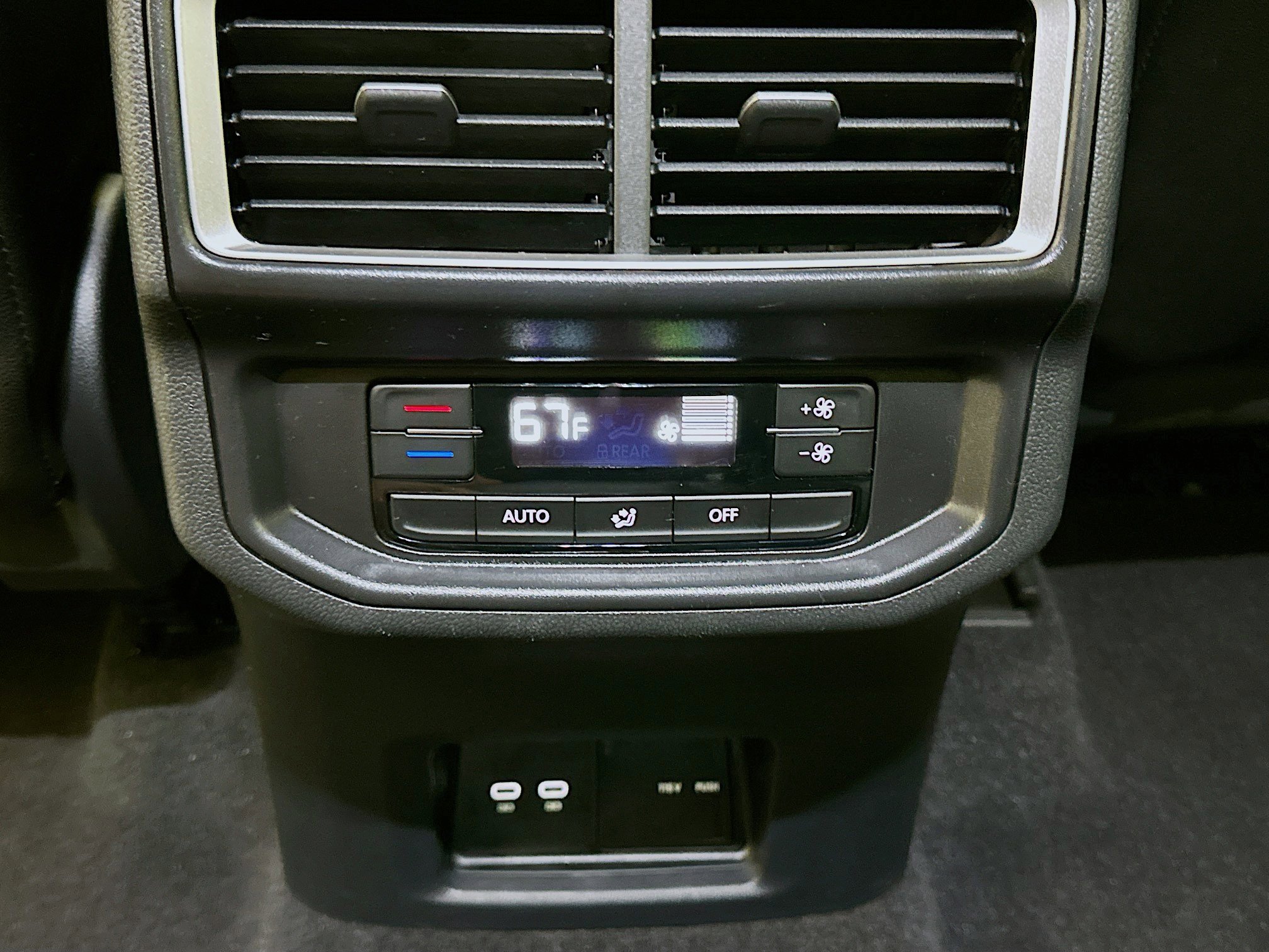 2025 Volkswagen Atlas SE