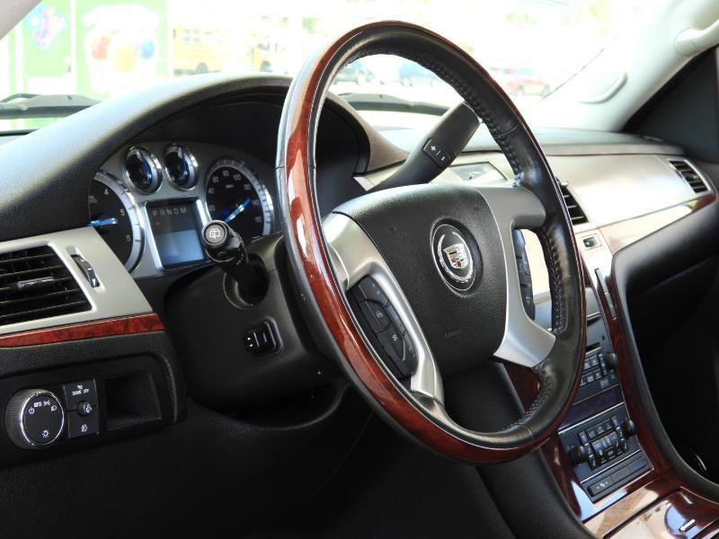 2013 Cadillac Escalade Luxury