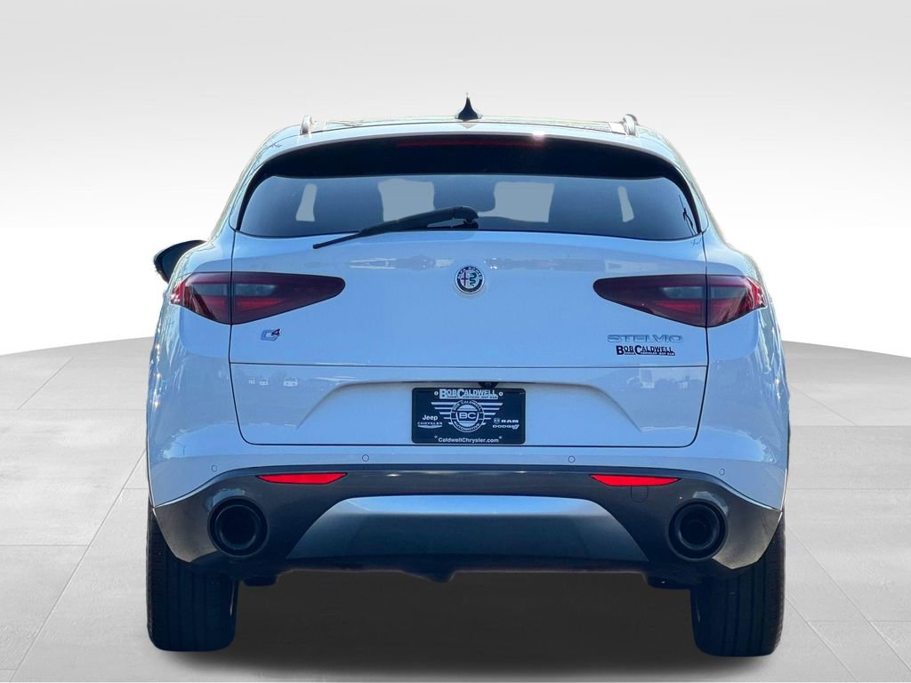 2022 Alfa Romeo Stelvio Ti