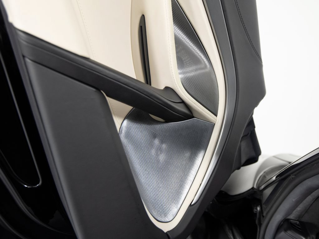 Used 2024 McLaren 750S Spider photo 13
